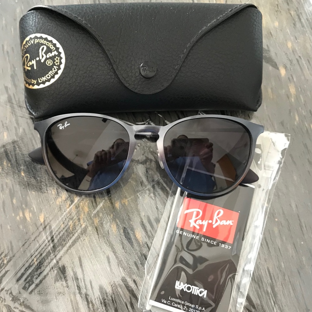Ray Ban Erika polarized sunglasses black frame